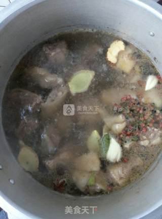 椒麻香酥鸡的做法步骤：1