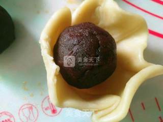 蛋黄酥的做法步骤：23