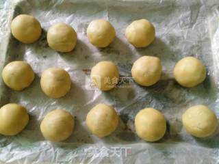 蛋黄酥的做法步骤：24