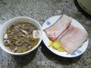 笋干菜烧鳗鱼的做法步骤：1