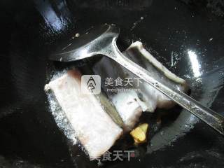 笋干菜烧鳗鱼的做法步骤：3