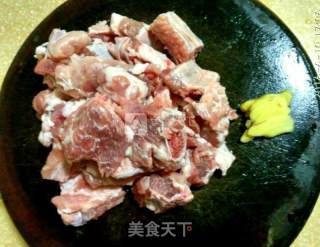 山药薏仁排骨汤的做法步骤：1