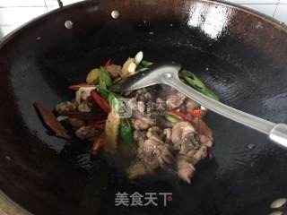 小炒鸡肉，感动到哭的美味的做法步骤：5