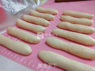 肉松培根面包的做法步骤：16