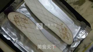 老干妈烤茄子的做法步骤：2