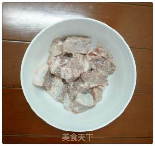 头水紫菜炖排骨的做法步骤：1