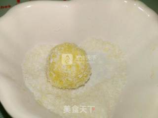 黄金椰蓉球的做法步骤：11