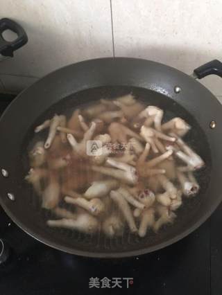 泡椒凤爪的做法步骤：3