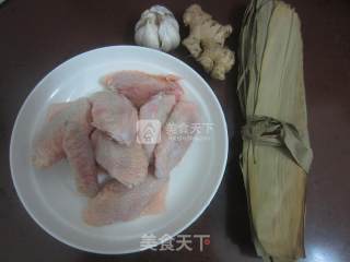粽子叶蒸鸡翅的做法步骤：1