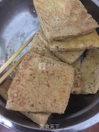 油炸豆腐干的做法步骤：4