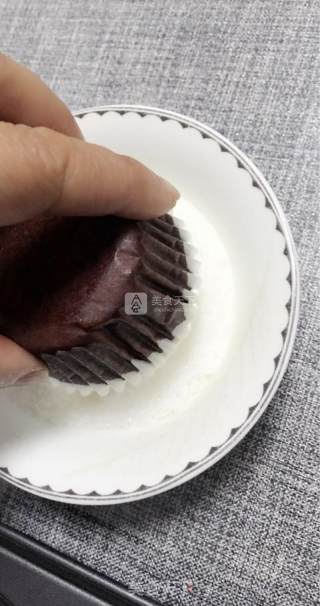 巧克力动物杯子蛋糕的做法步骤：10