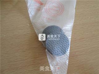 小兔子酸奶草莓酱面包的做法步骤：11