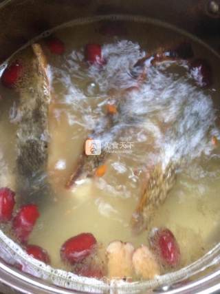大头鱼鱼肉汤的做法步骤：6