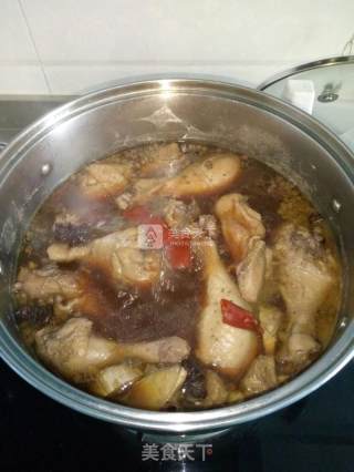 卤鸡腿的做法步骤：4