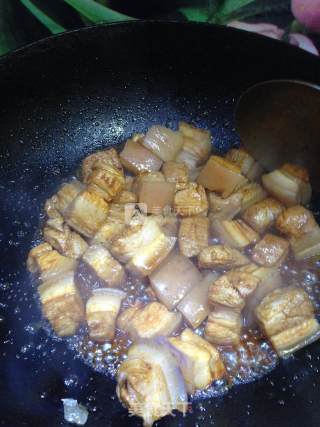 红烧肉炖土豆的做法步骤：5