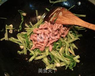 空心菜梗炒肉丝的做法步骤：12