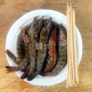 烤串串虾的做法步骤：1