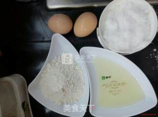 杏仁蛋糕的做法步骤：1