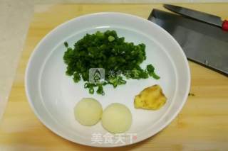 香酥鸡翅根的做法步骤：2