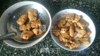 香酥椒盐带鱼（带鱼二吃）的做法步骤：8