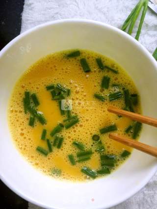 水炒鹅蛋-----不加一滴油更健康的做法步骤：2
