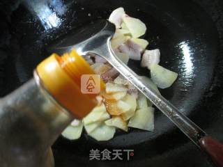 豉香五花肉炒土豆的做法步骤：4
