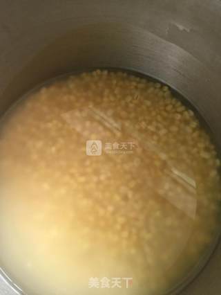 绿豆糕的做法步骤：1