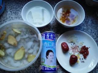 杏仁露炖雪蛤的做法步骤：1