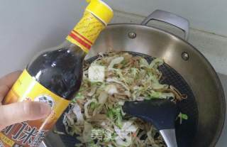 圆白菜素炒饼的做法步骤：8