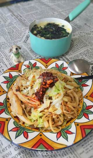 圆白菜素炒饼的做法步骤：9
