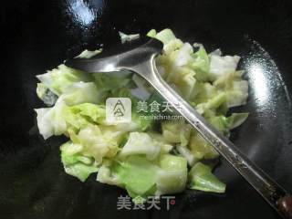 青瓜炒圆白菜的做法步骤：6