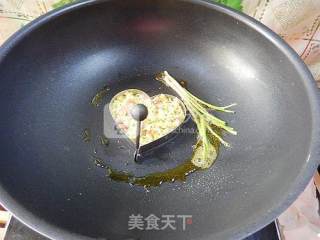 爱心煎面的做法步骤：6