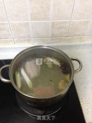 自制简易糟肉的做法步骤：1