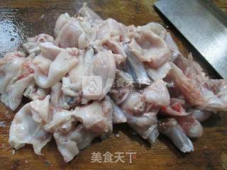 沙茶酱牛蛙的做法步骤：2