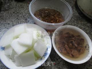 笋干菜牛肉冬瓜汤的做法步骤：1