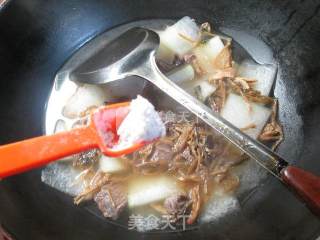 笋干菜牛肉冬瓜汤的做法步骤：6