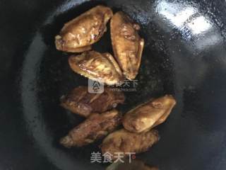 红烧鸡翅的做法步骤：3