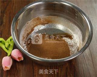 长颈鹿蛋糕卷的做法的做法步骤：2