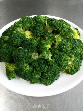 香油拌西兰花的做法步骤：6
