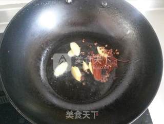 做一盆爸妈独爱的红烧肉——笋干红烧肉的做法步骤：3
