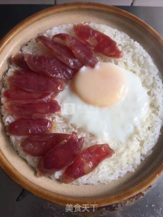 腊肠窝蛋煲仔饭的做法步骤：4