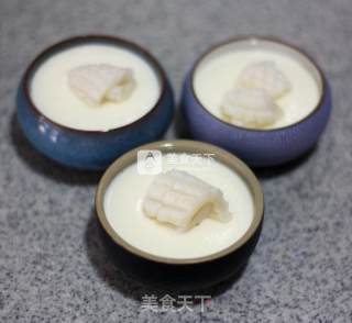 如何蒸出嫩滑美丽的蛋羹--鲜鱿芙蓉蛋的做法步骤：8