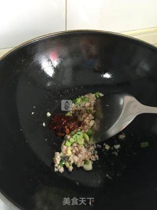 烧黄花鱼的做法步骤：6