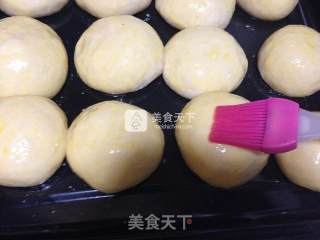 怕胖？试试炼奶小面包的做法步骤：5