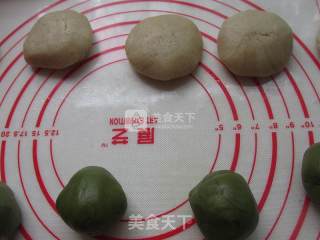 抹茶豆沙松子酥的做法步骤：3