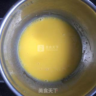 香蕉戚风蛋糕的做法步骤：3