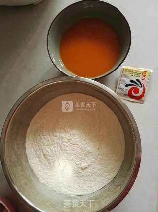 胡萝卜面西葫芦鸡蛋包子的做法步骤：6