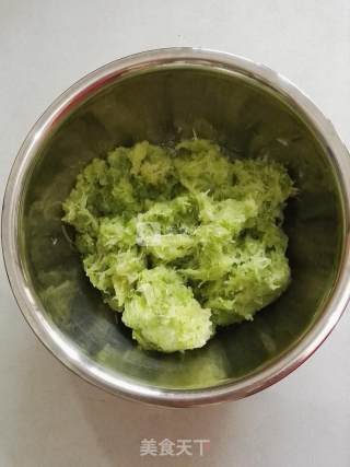 胡萝卜面西葫芦鸡蛋包子的做法步骤：12