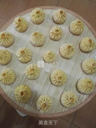 胡萝卜面西葫芦鸡蛋包子的做法步骤：23