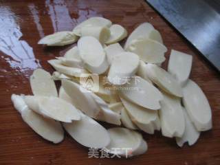 雪菜鞭笋煮土豆的做法步骤：3
